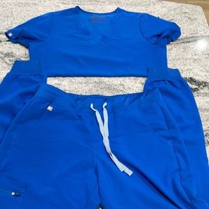 Figs royal blue scrub set. Small top medium bottom